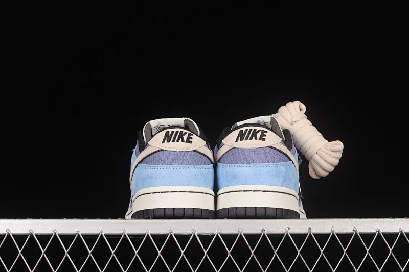 All Categories Nk SB Dunk Series Nk SB Dunk Low Low-top sneakers Otomo Katsuhiro x Nk SB Dunk Low "Steamboy OST" Otomo Katsuhiro co-branded SB low-top sports and leisure sneakers LF0039-014